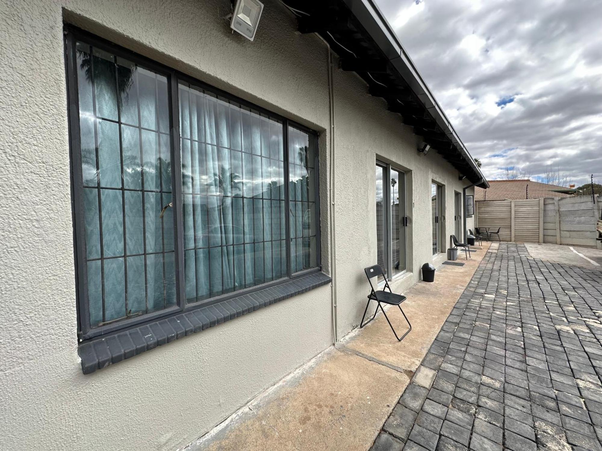 Favour Guest House Polokwane Exterior photo